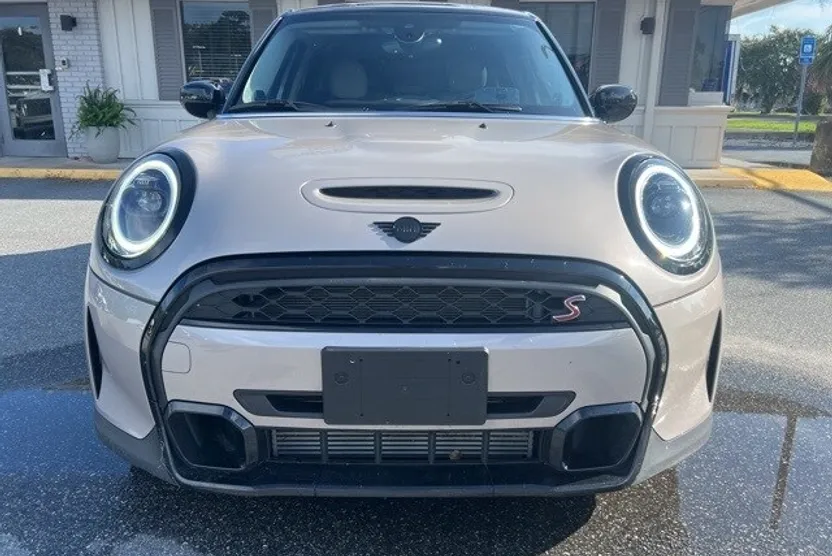 2022 Mini Cooper S Iconic photo 1