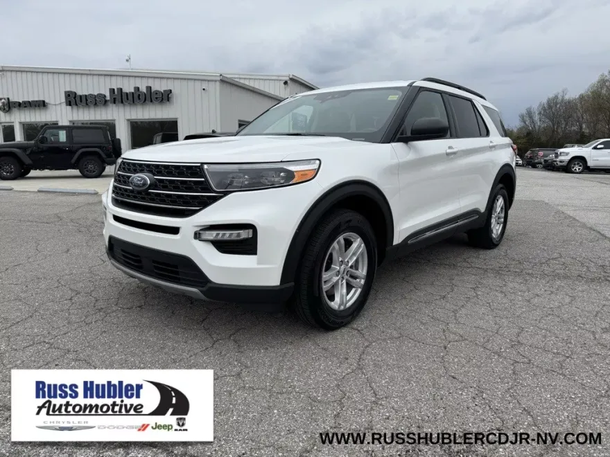 2022 Ford Explorer XLT photo 1
