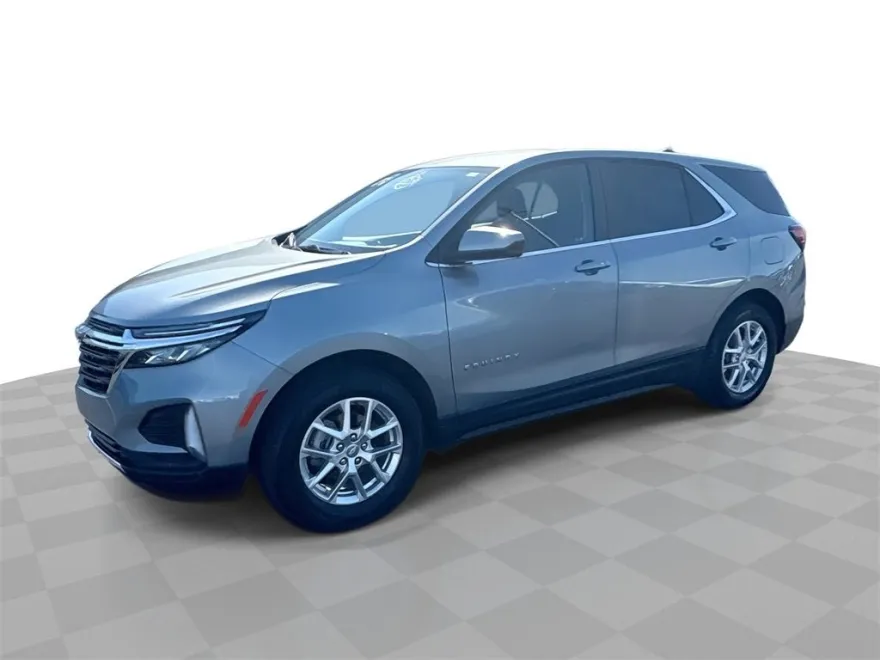 2024 Chevrolet Equinox LT photo 1