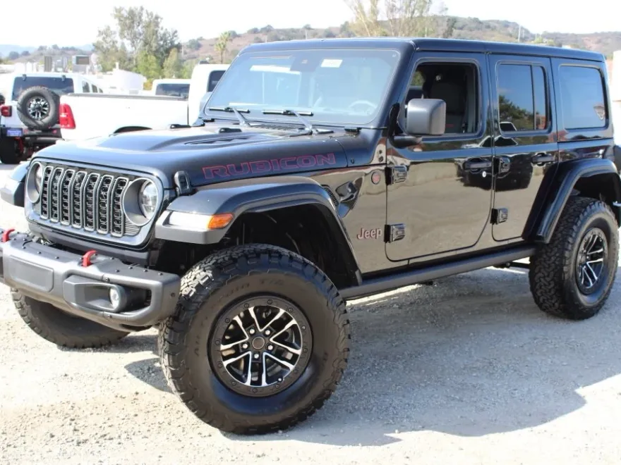 2025 Jeep Wrangler Rubicon X photo 1