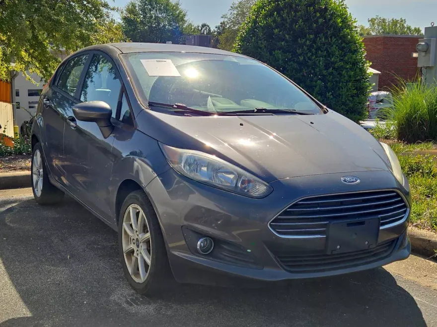 2019 Ford Fiesta SE photo 1