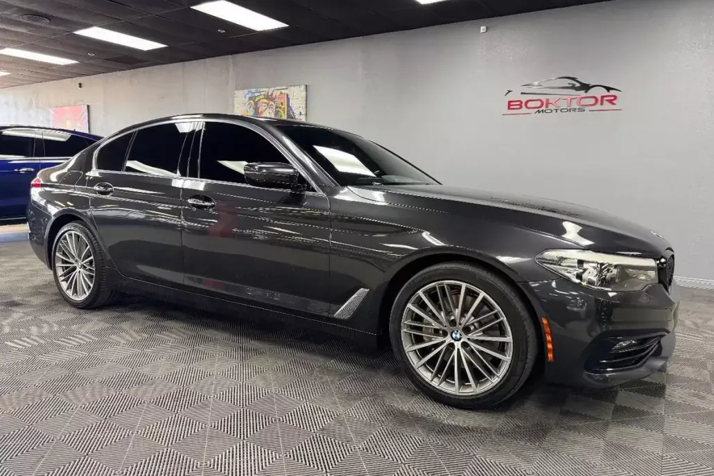 2017 Bmw 530i photo 1