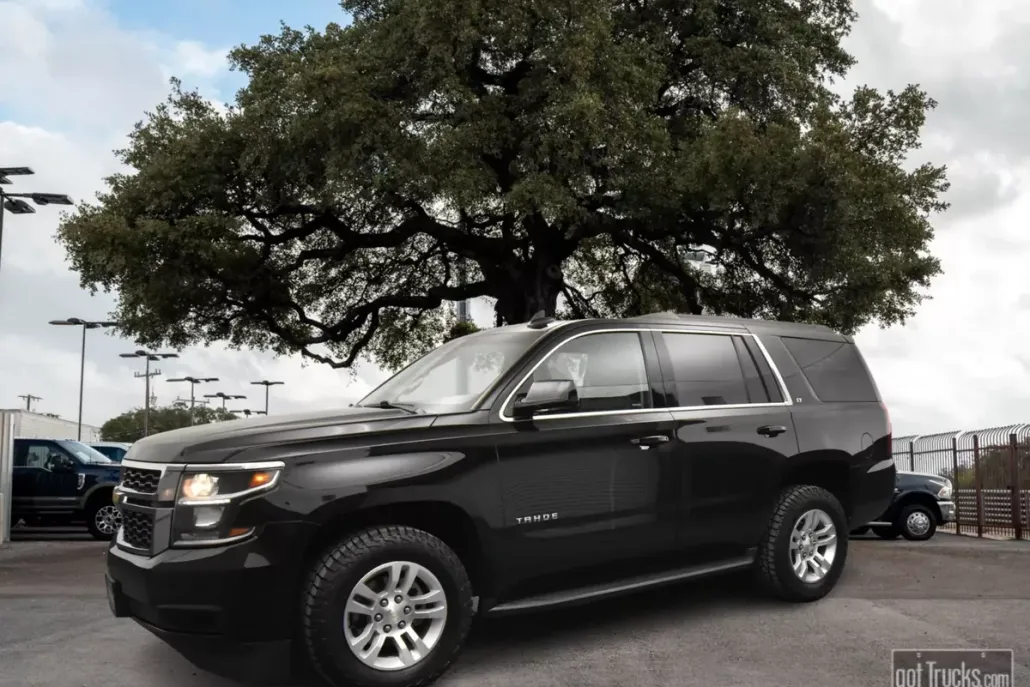 2019 Chevrolet Tahoe LT photo 1