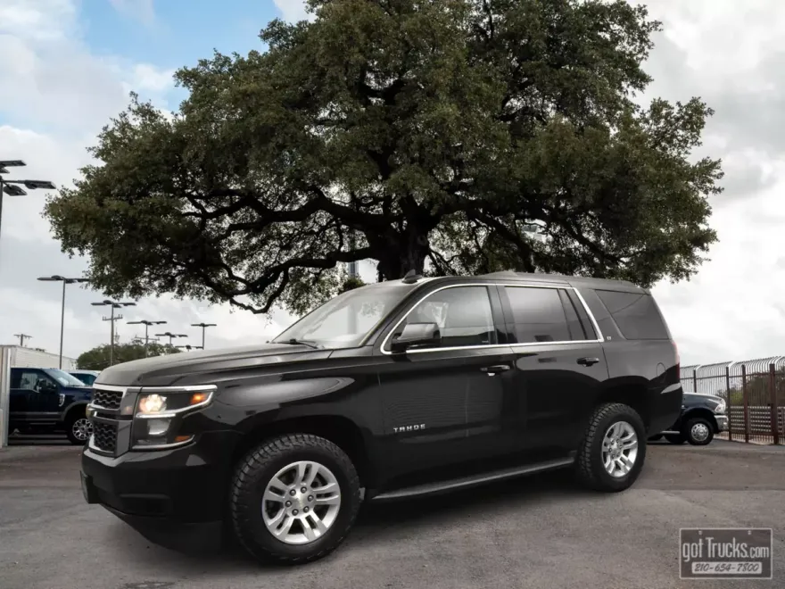 2019 Chevrolet Tahoe LT photo 1