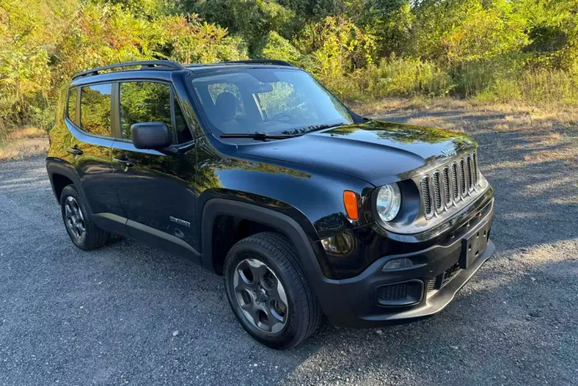 2016 Jeep Renegade Sport photo 1