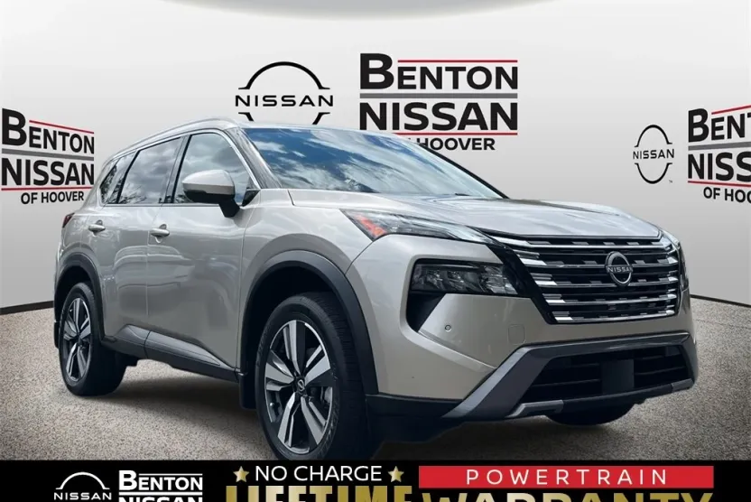 2024 Nissan Rogue SL photo 1