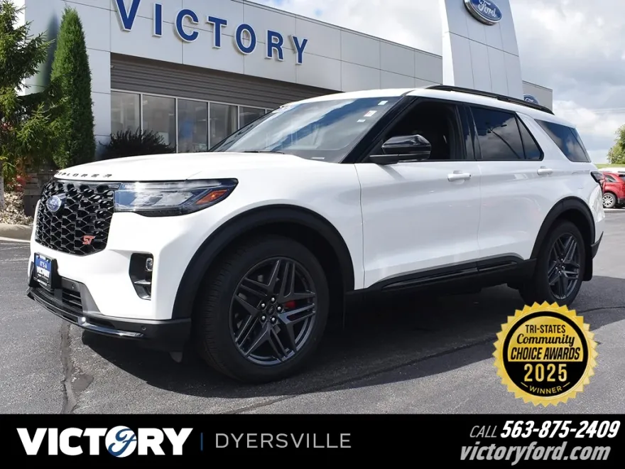 2025 Ford Explorer ST photo 1