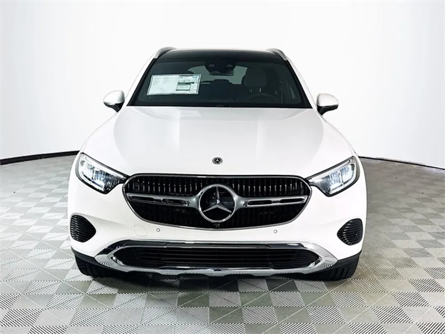 2026 Mercedes Benz GLC 300 4MATIC photo 1
