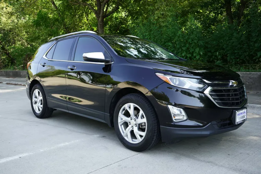 2019 Chevrolet Equinox Premier photo 1