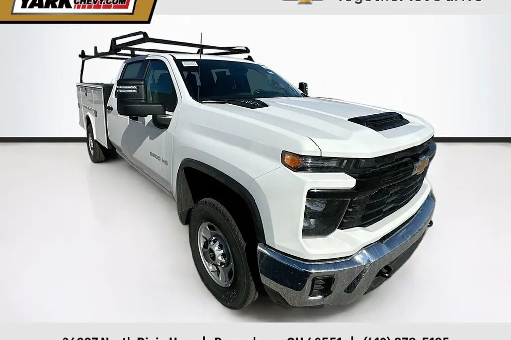 2024 Chevrolet Silverado 2500HD photo 1