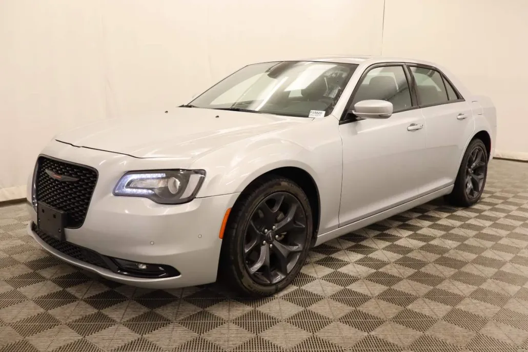 2023 Chrysler 300 S photo 1