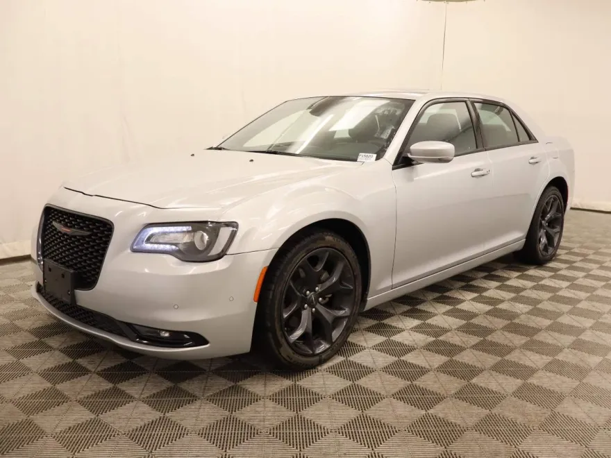 2023 Chrysler 300 S photo 1