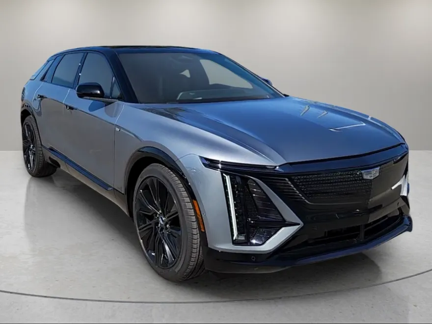 2025 Cadillac Lyriq Sport photo 1