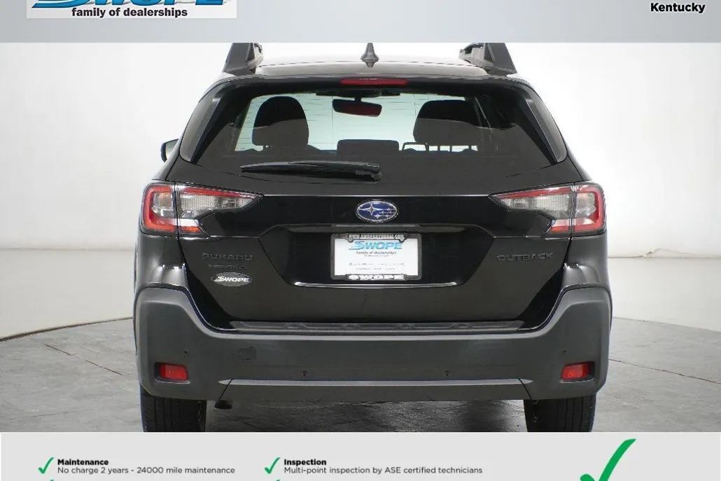 2023 Subaru Outback Onyx Edition photo 1