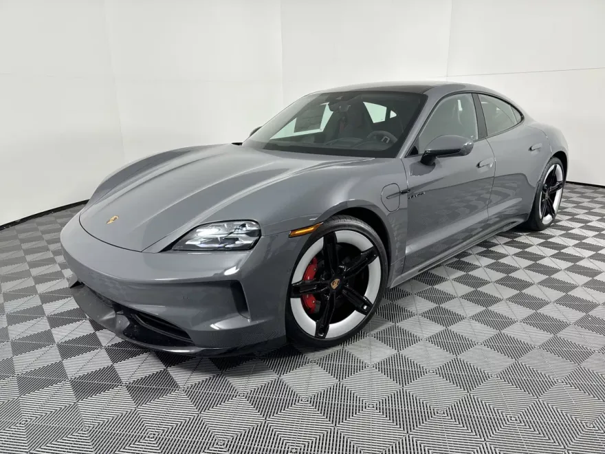 2025 Porsche Taycan GTS photo 1