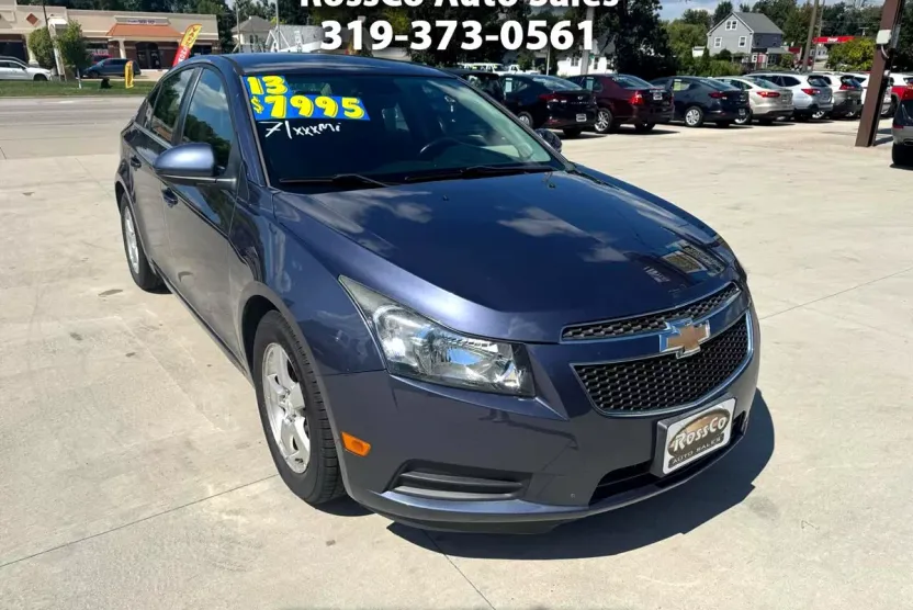 2013 Chevrolet Cruze photo 1
