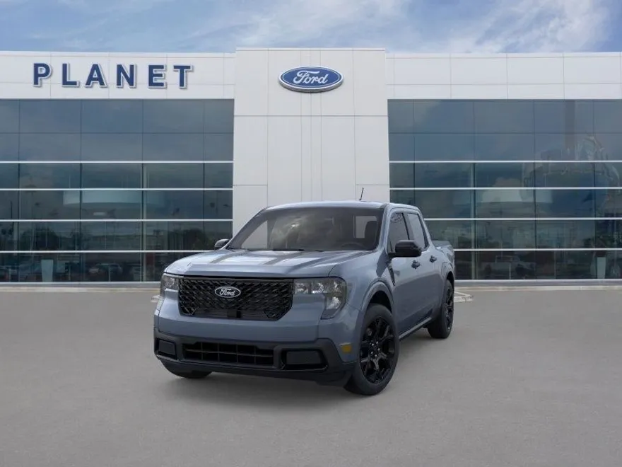 2025 Ford Maverick XLT photo 1
