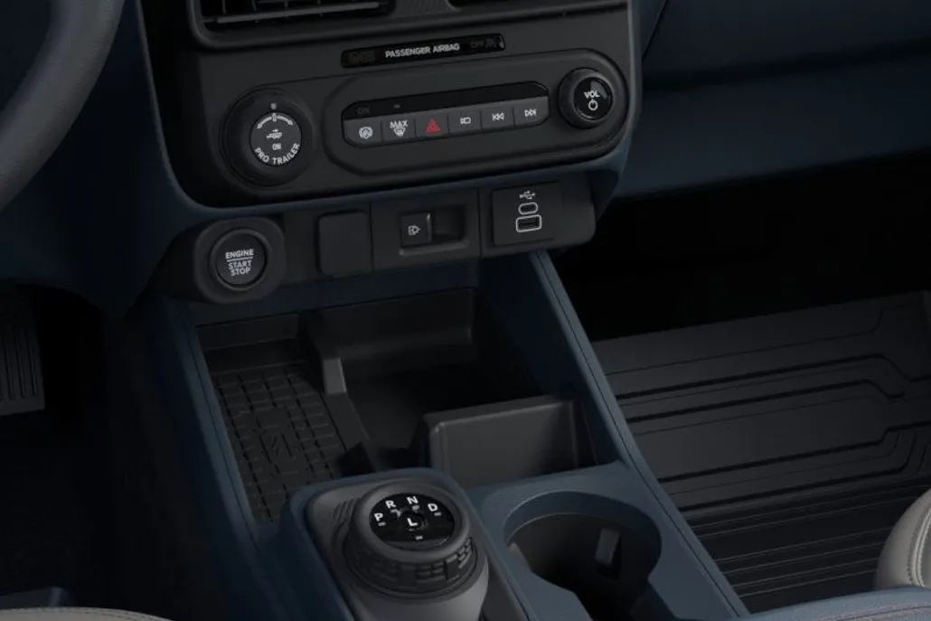 2025 Ford Maverick Lariat photo 13