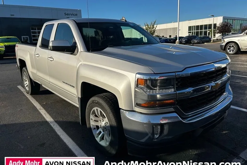 2017 Chevrolet Silverado 1500 LT1 photo 1
