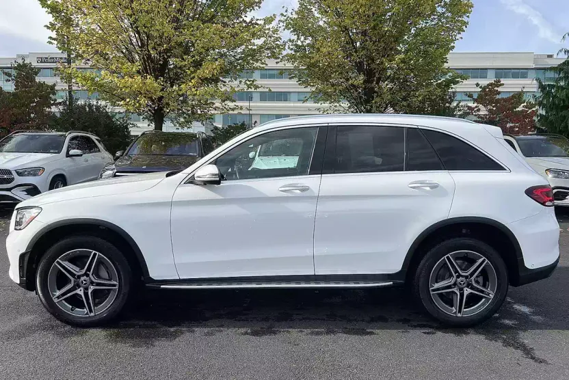 2021 Mercedes Benz GLC 300 photo 1