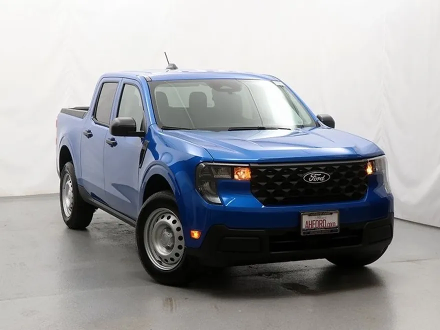 2025 Ford Maverick XL photo 1