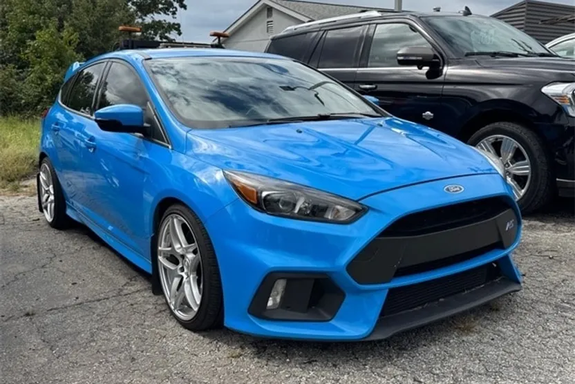 2017 Ford Focus RS photo 1