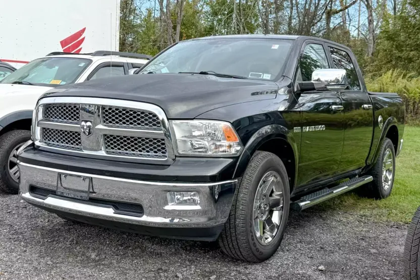 2011 Ram 1500 Laramie photo 1