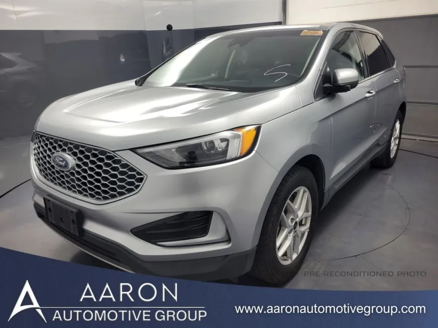 2024 Ford Edge SEL photo 1