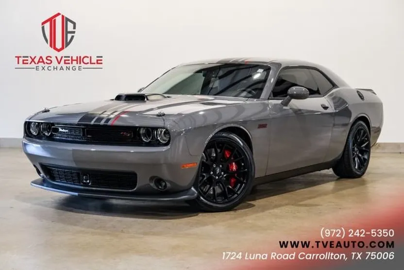 2023 Dodge Challenger R/T Scat Pack photo 1