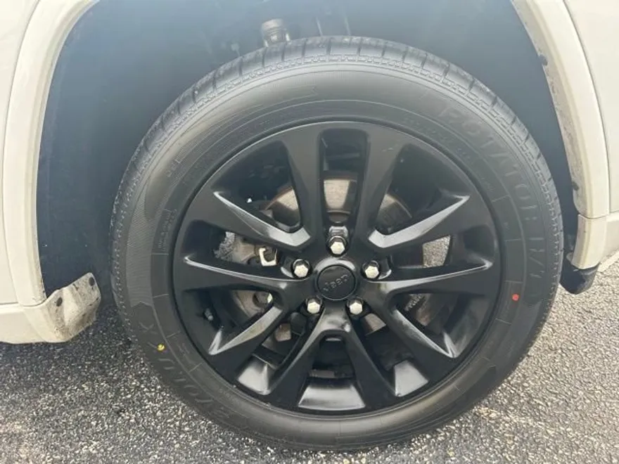 2019 Jeep Grand Cherokee Altitude photo 1