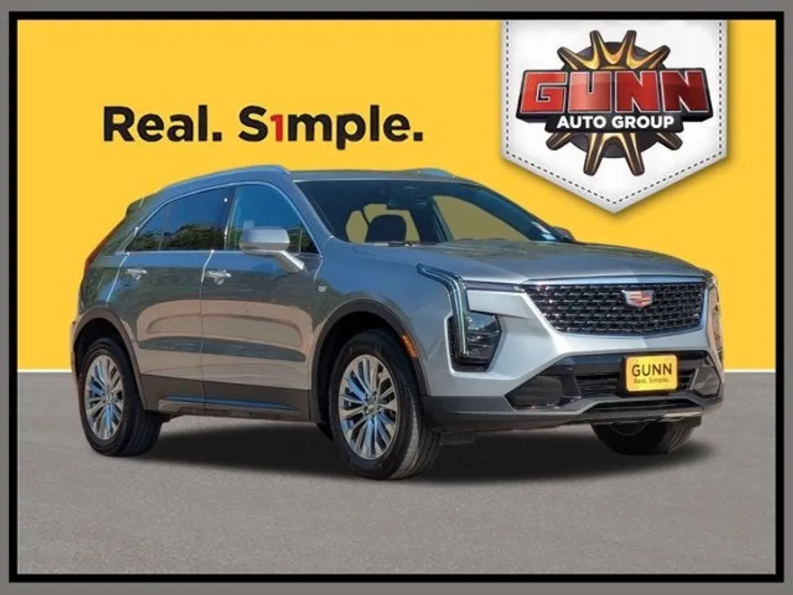 2025 Cadillac XT4 Premium Luxury photo 1