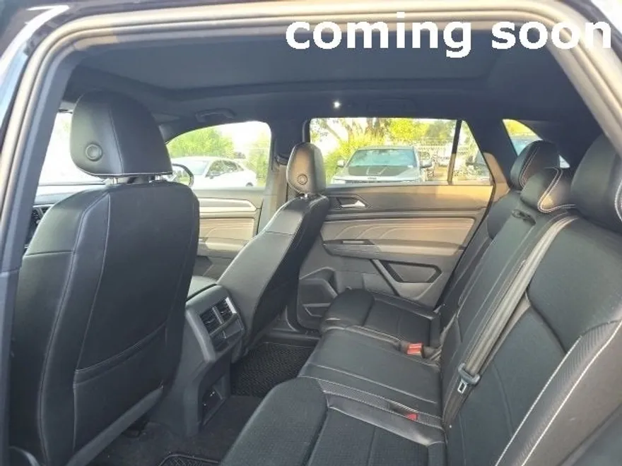 2021 Volkswagen Atlas Cross Sport V6 SE Technology R-Line photo 1