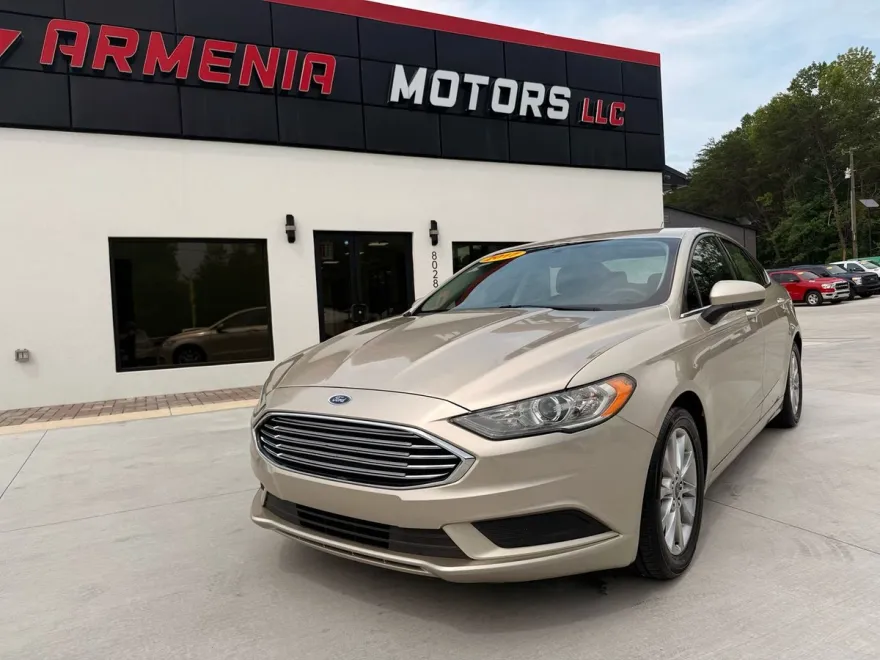 2017 Ford Fusion SE photo 1