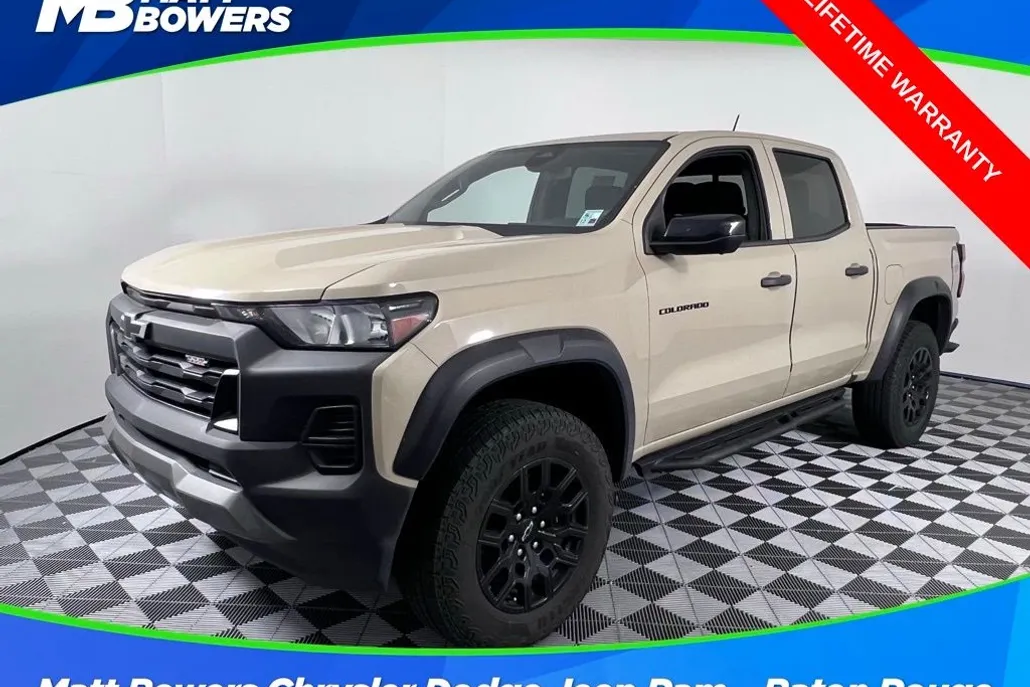 2023 Chevrolet Colorado Trail Boss photo 1