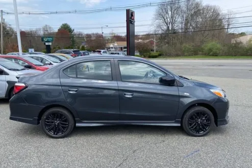 2024 Mitsubishi Mirage G4 photo 2