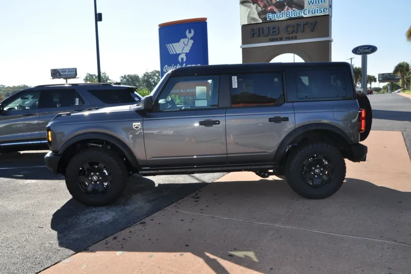 2025 Ford Bronco Big Bend photo 1