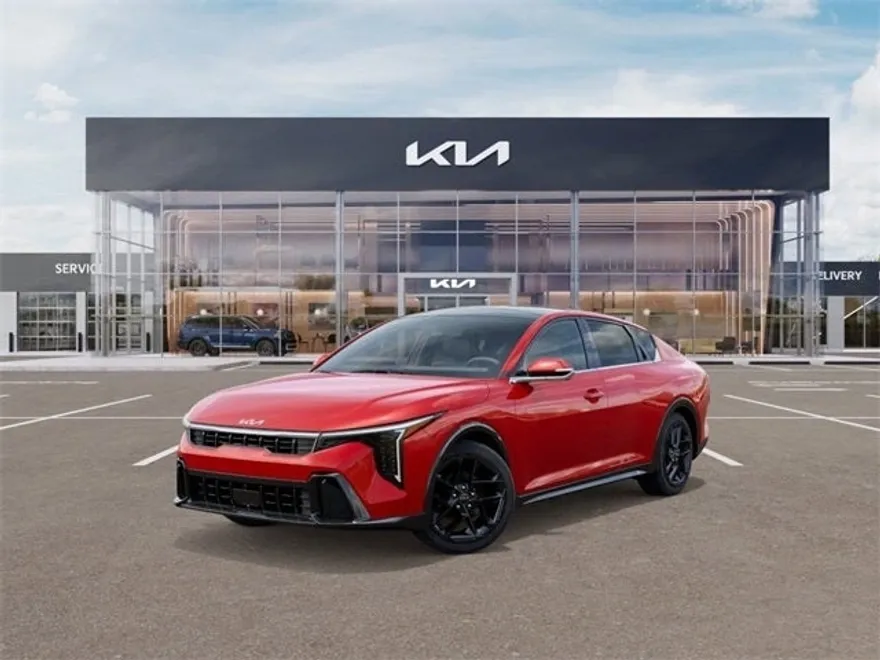 2025 Kia K4 GT-Line Turbo photo 1