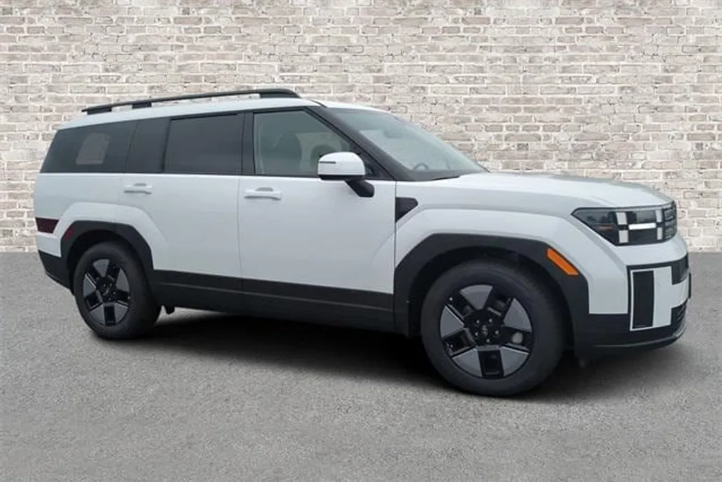 2026 Hyundai Santa Fe SEL photo 1