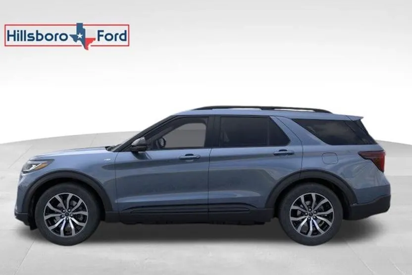 2025 Ford Explorer ST-Line photo 1