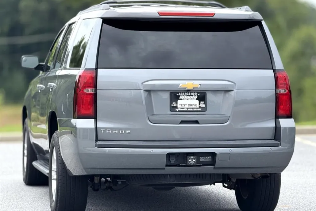 2018 Chevrolet Tahoe LT photo 1