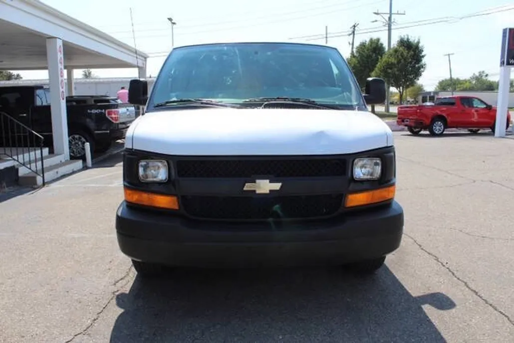 2013 Chevrolet Express 1500 Cargo Van photo 1
