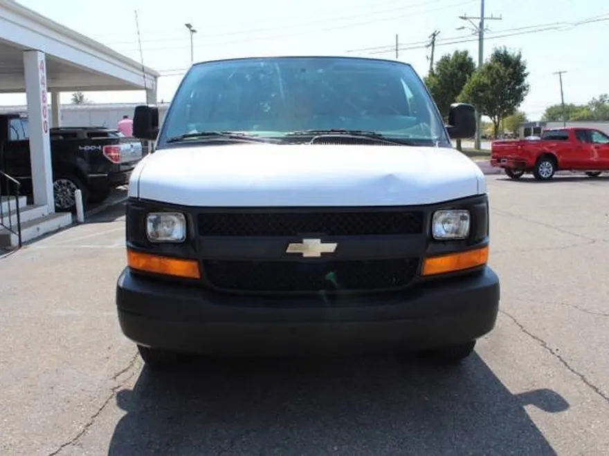 2013 Chevrolet Express 1500 Cargo Van photo 1