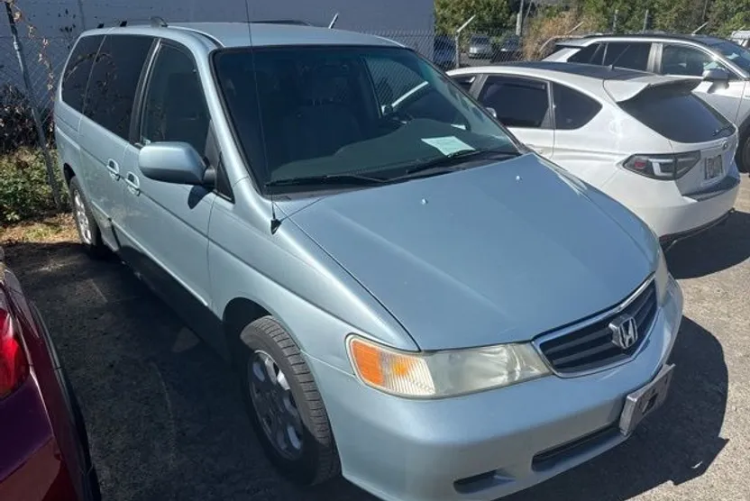 2004 Honda Odyssey EX photo 1