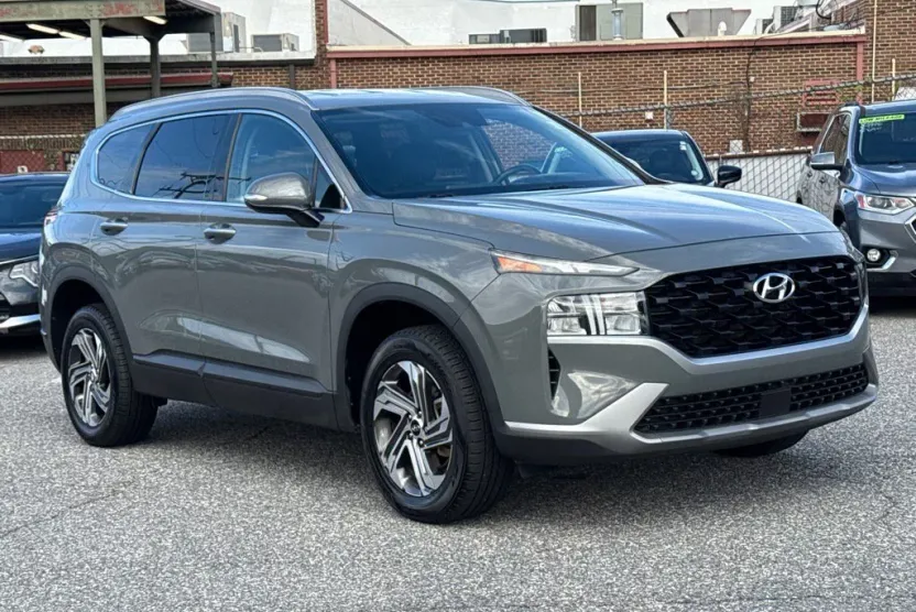 2023 Hyundai Santa Fe SEL photo 1