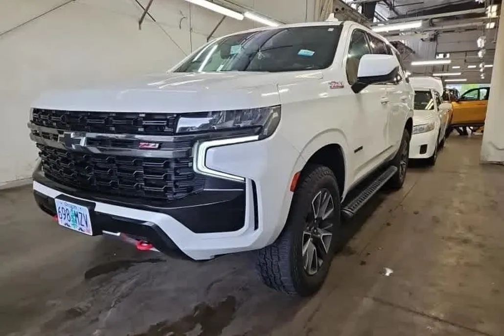 2021 Chevrolet Tahoe Z71 photo 1