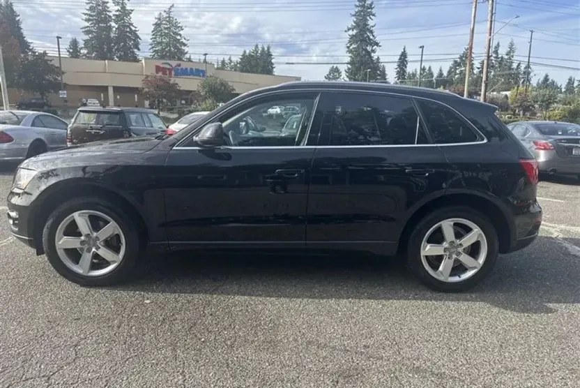 2012 Audi Q5 2.0T Premium photo 1