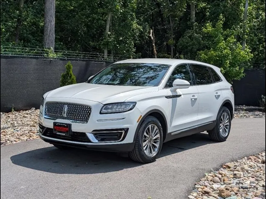 2020 Lincoln Nautilus Standard photo 1