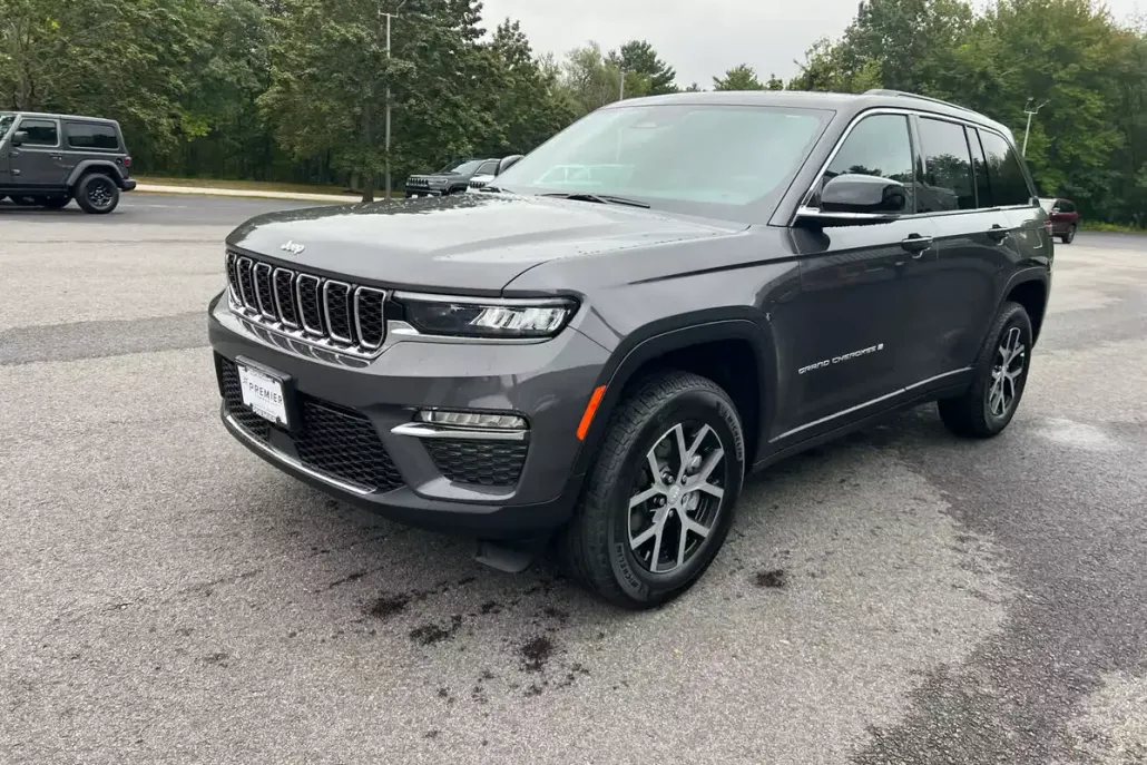 2025 Jeep Grand Cherokee Limited photo 1