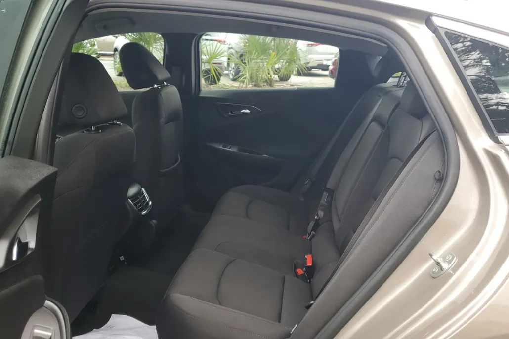 2024 Chevrolet Malibu 1LT photo 1