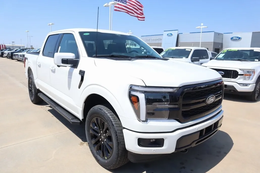 2025 Ford F-150 Lariat photo 1